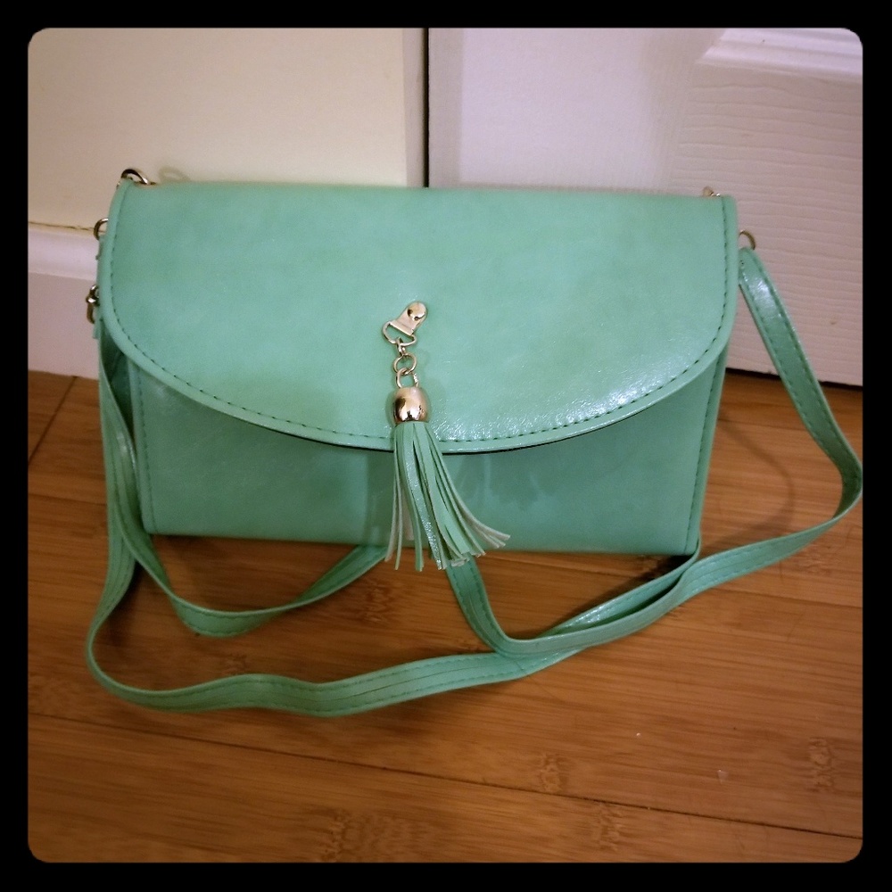 Crossbody purse